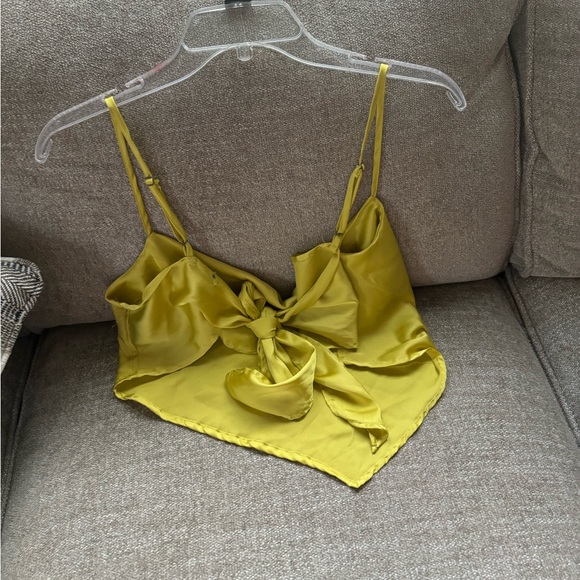 Green/yellow silky top - Picture 2 of 2